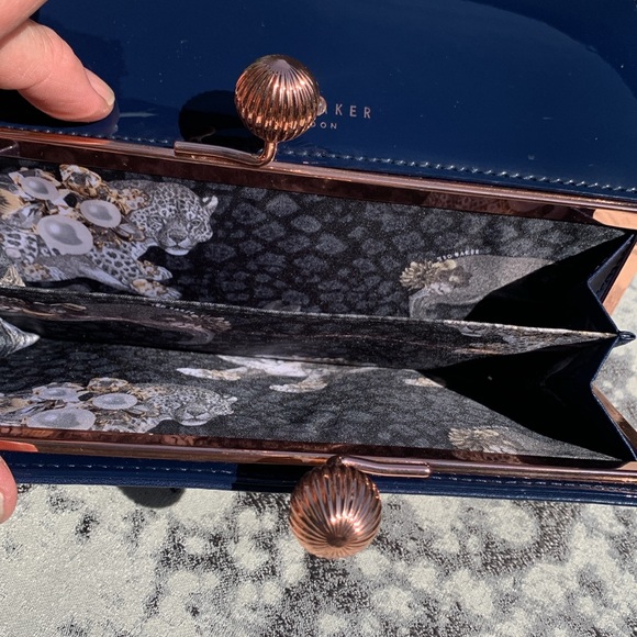 Kisslock wallet Ted Baker Blue patent leather - Picture 9 of 15